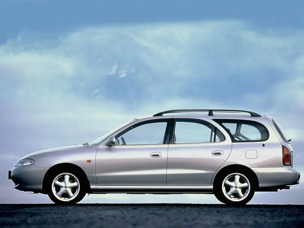Hyundai Lantra II Универсал 5 дв. — 照片 2