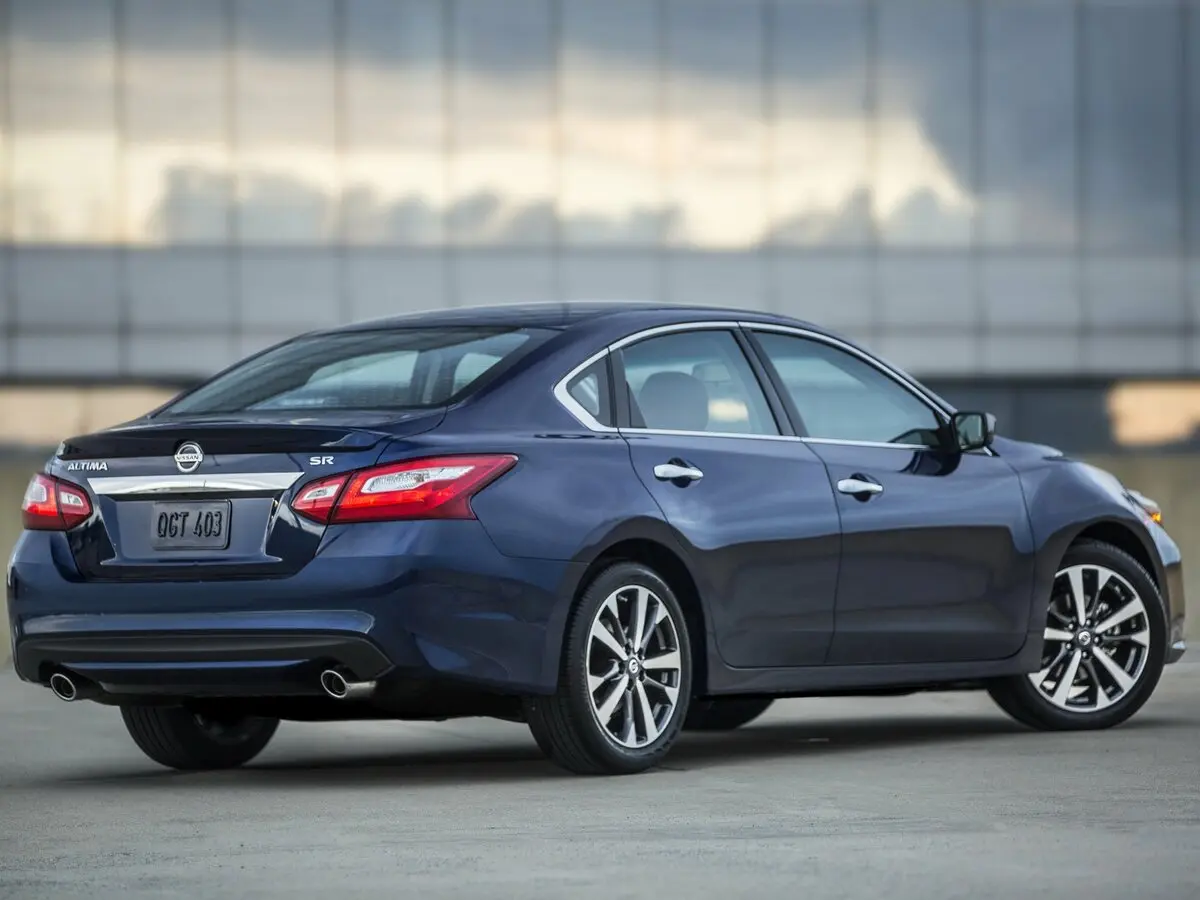 Nissan Altima V (L33) Рестайлинг Седан — сүрөт 4