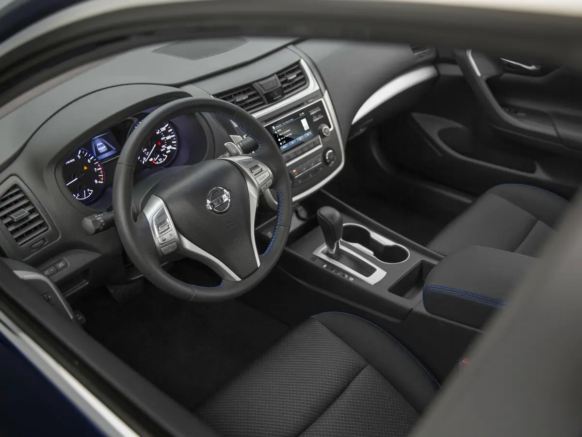 Nissan Altima V (L33) Рестайлинг Седан — сүрөт 7