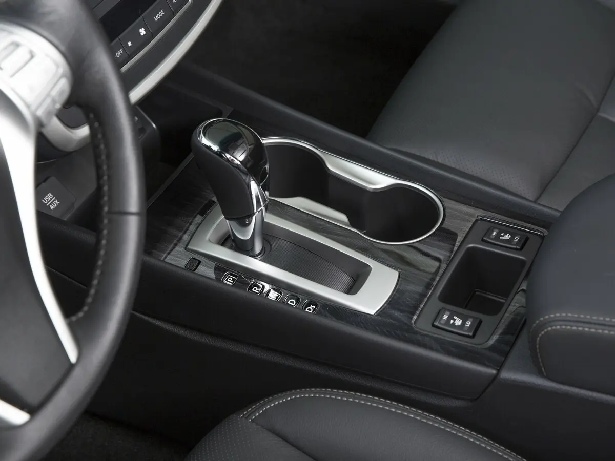 Nissan Altima V (L33) Рестайлинг Седан — сүрөт 10