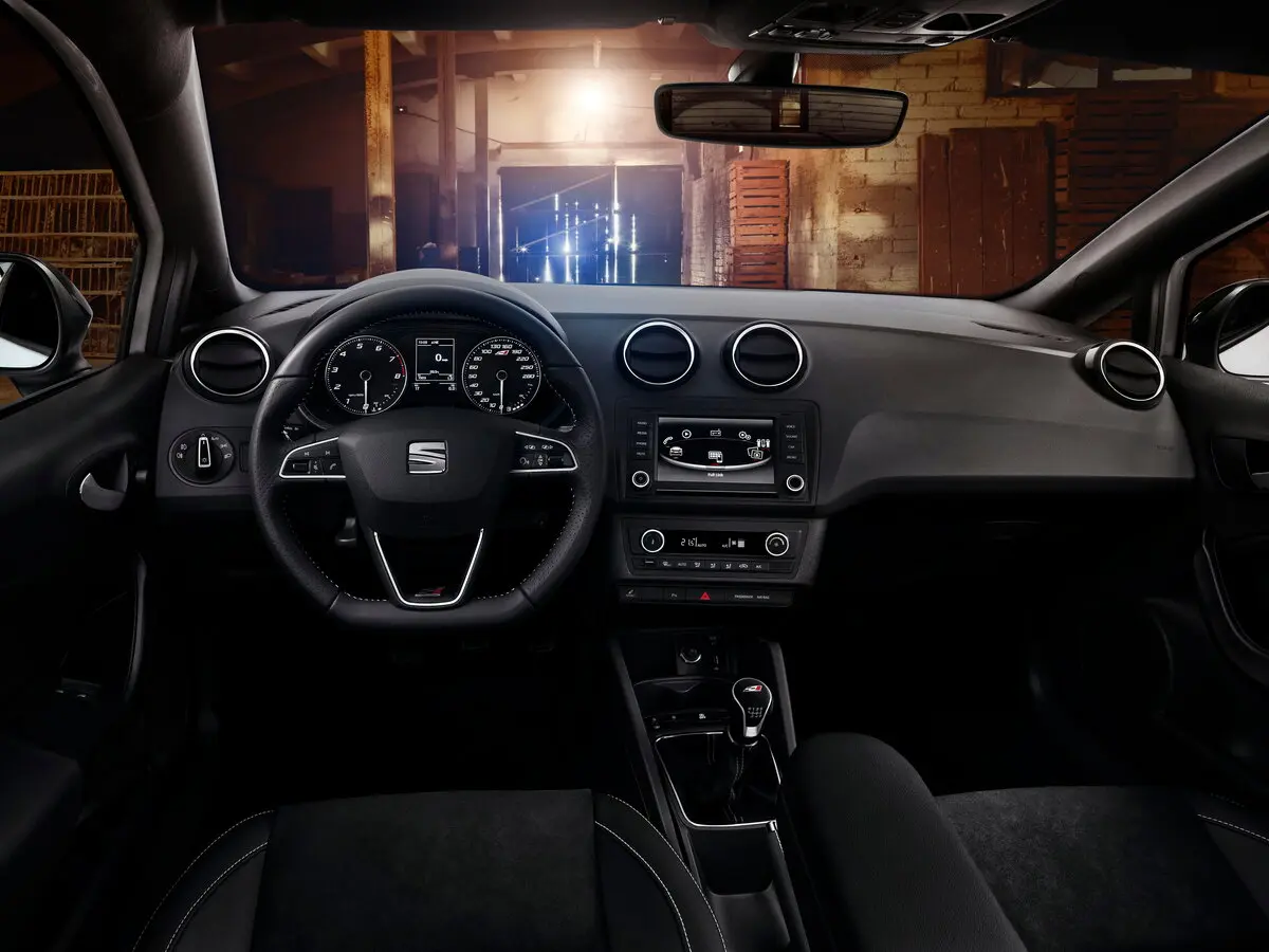 SEAT Ibiza Cupra IV Рестайлинг 2 Хэтчбек 3 дв. — photo 5
