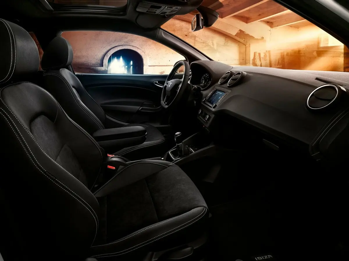 SEAT Ibiza Cupra IV Рестайлинг 2 Хэтчбек 3 дв. — photo 6