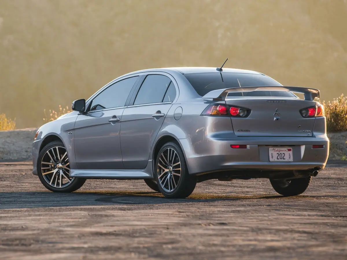 Mitsubishi Lancer X Рестайлинг 2 Седан — фото 5