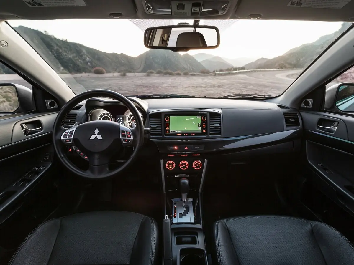 Mitsubishi Lancer X Рестайлинг 2 Седан — фото 6