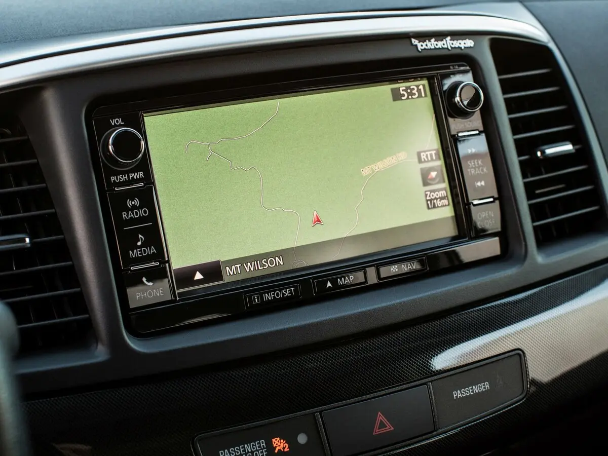 Mitsubishi Lancer X Рестайлинг 2 Седан — фото 15