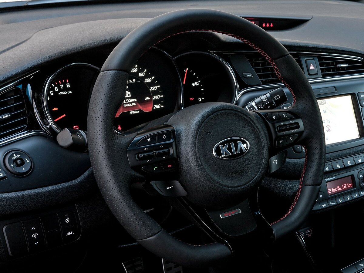 Kia Ceed GT I Рестайлинг Хэтчбек 3 дв. — фото 8