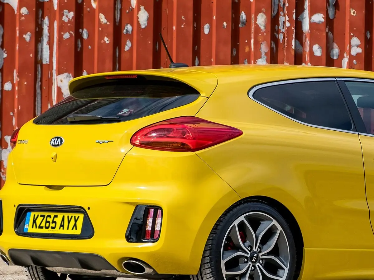 Kia Ceed GT I Рестайлинг Хэтчбек 3 дв. — сүрөт 12