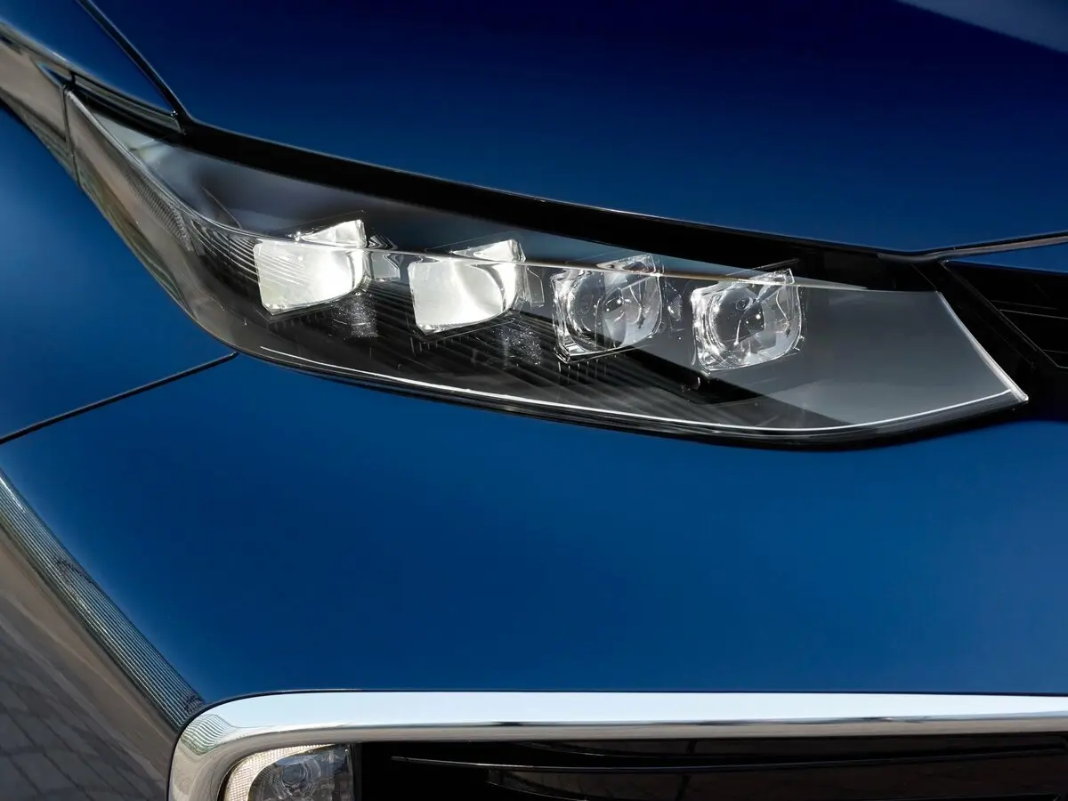 Toyota Mirai I Седан — фото 15
