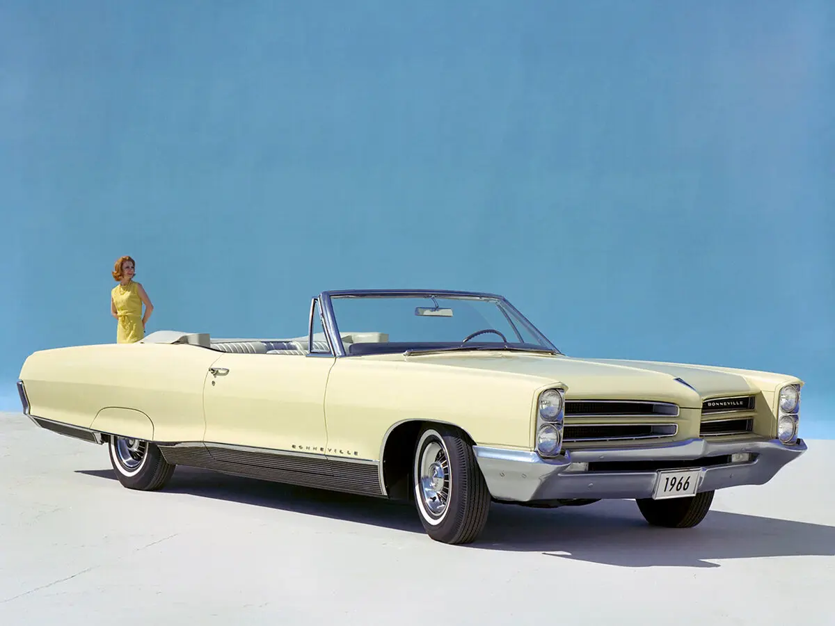 Pontiac Bonneville IV
