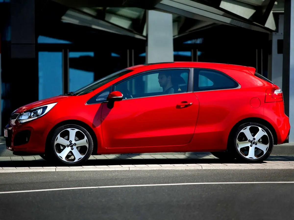 Kia Pride III Хэтчбек 3 дв. — сүрөт 2