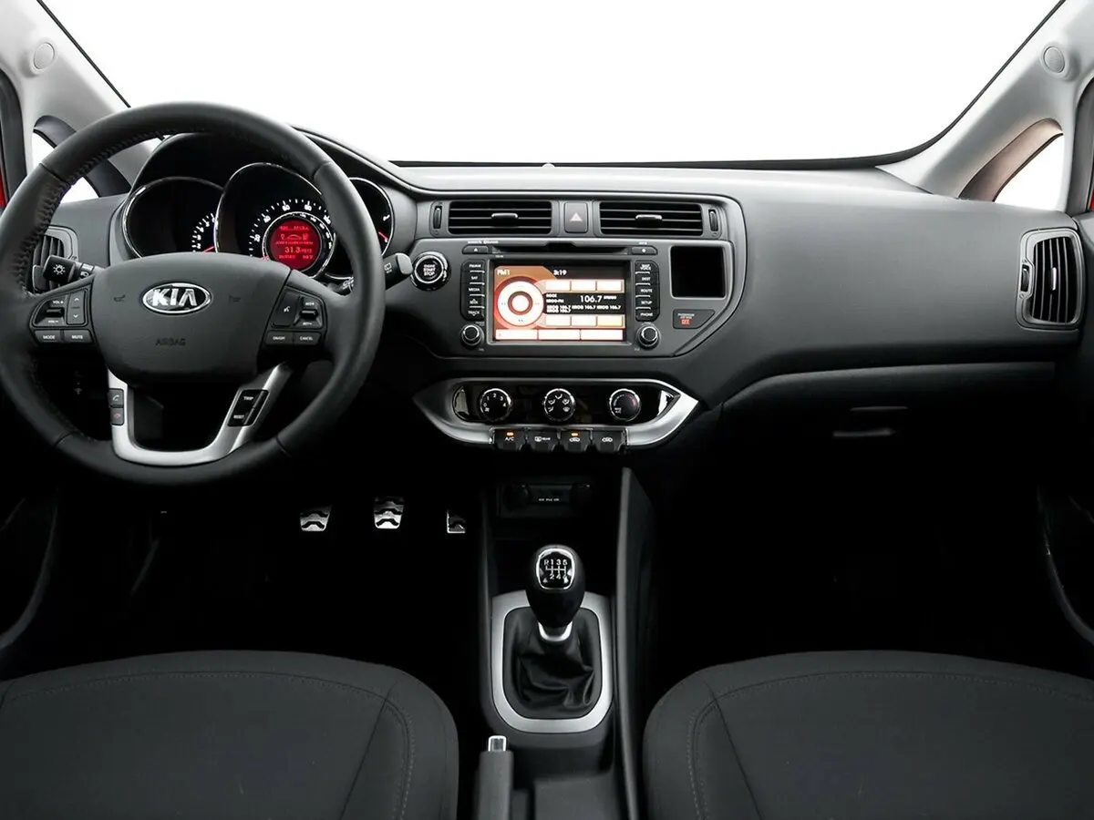 Kia Pride III Хэтчбек 5 дв. — сүрөт 3
