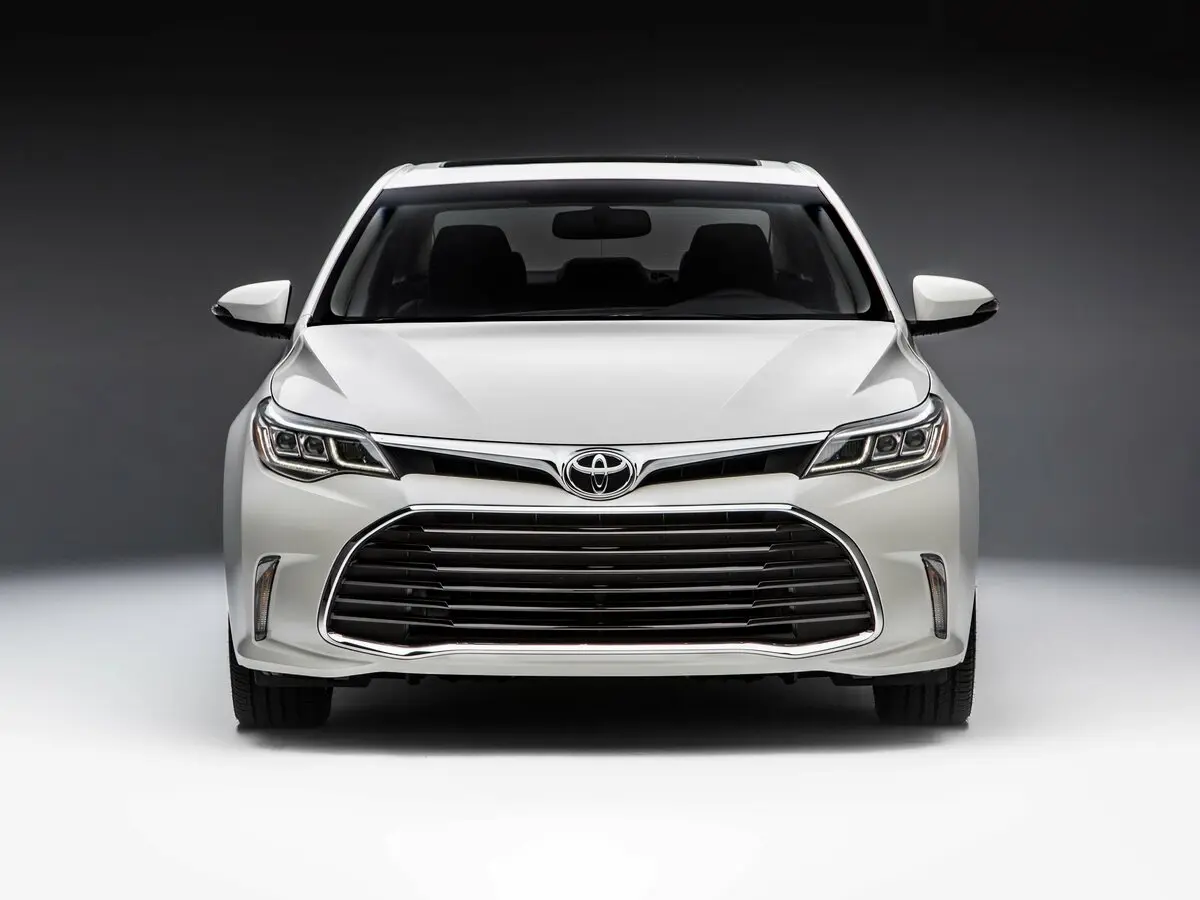 Toyota Avalon IV Рестайлинг Седан — фото 3