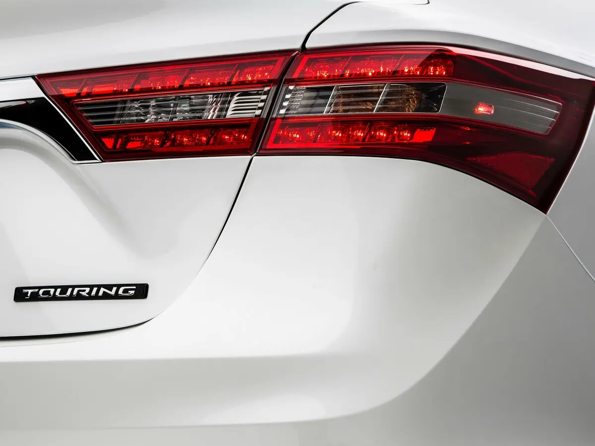 Toyota Avalon IV Рестайлинг Седан — фото 10