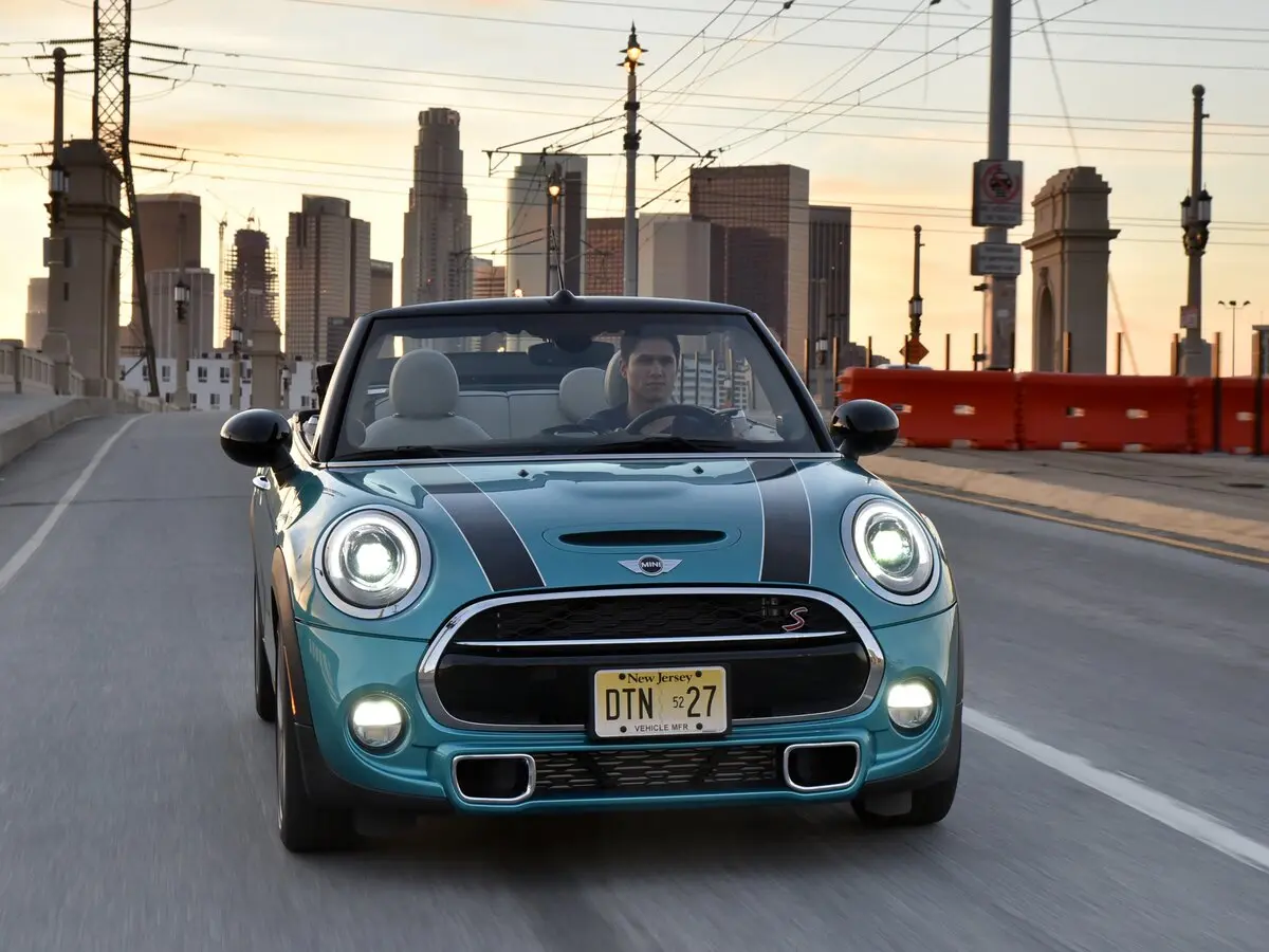 Mini Cabrio III Кабриолет Cooper S — photo 3