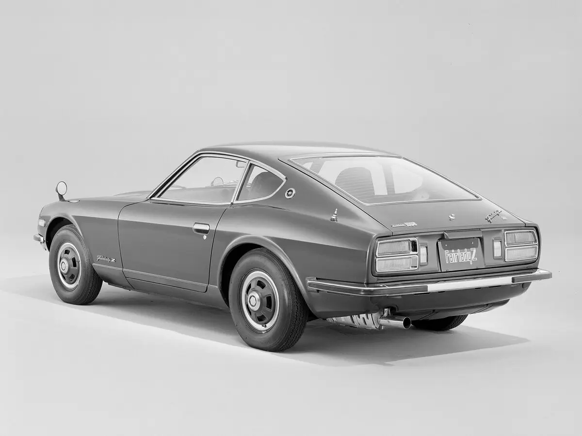 Nissan Fairlady Z I (S30) Купе — photo 4