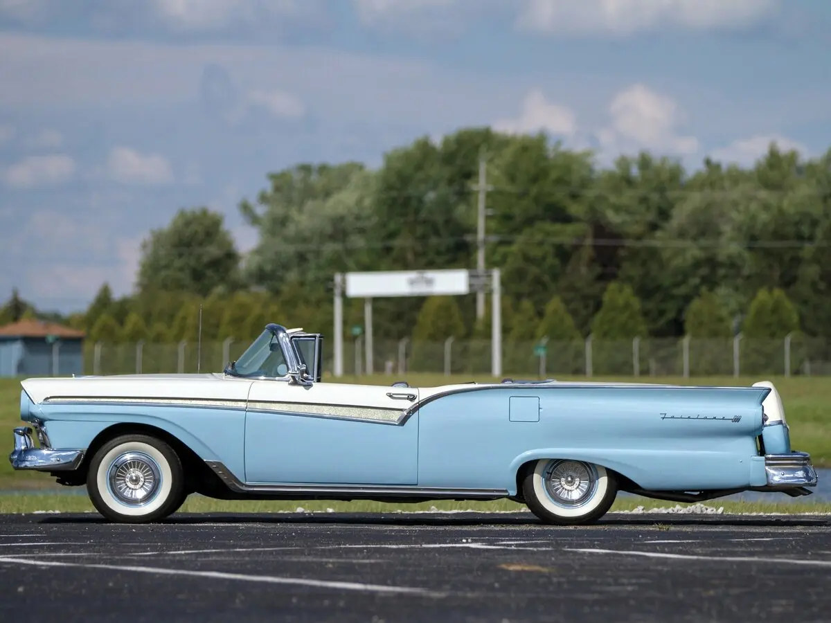 Ford Fairlane II Кабриолет — сүрөт 2