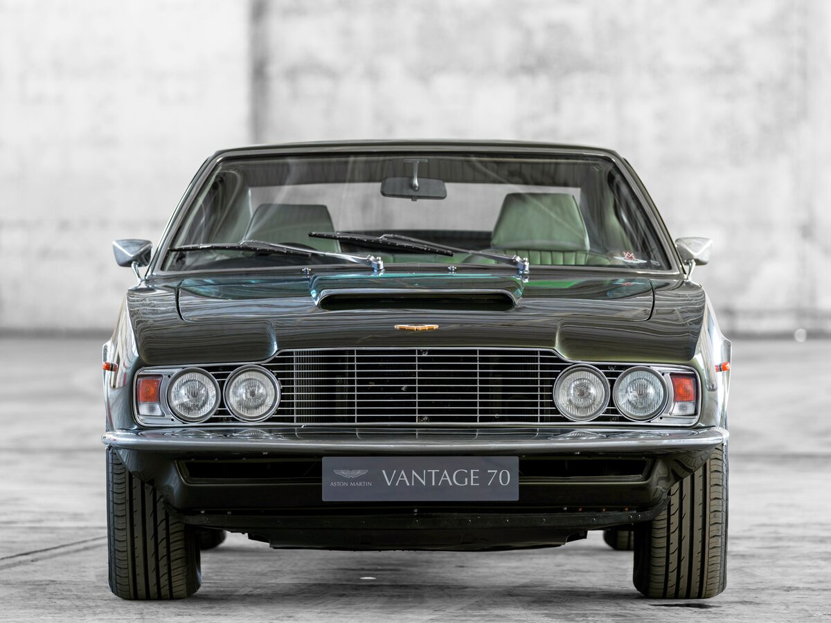 Aston Martin DBS I Купе — фото 3