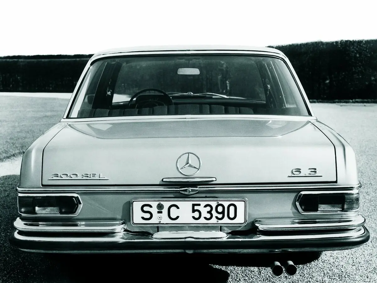 Mercedes-Benz W108 1965 – 1972 Седан — сүрөт 4