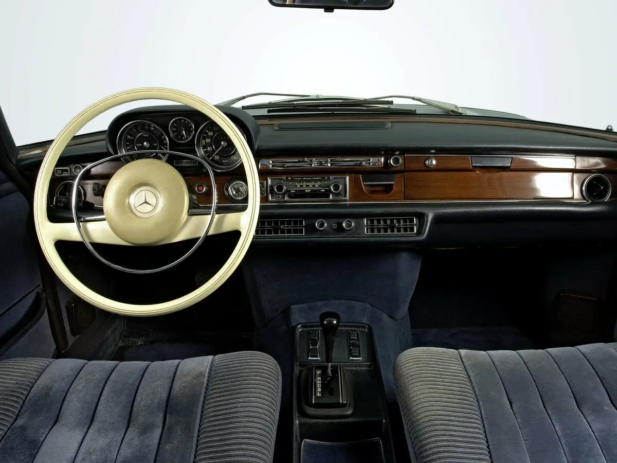Mercedes-Benz W108 1965 – 1972 Седан — сүрөт 6