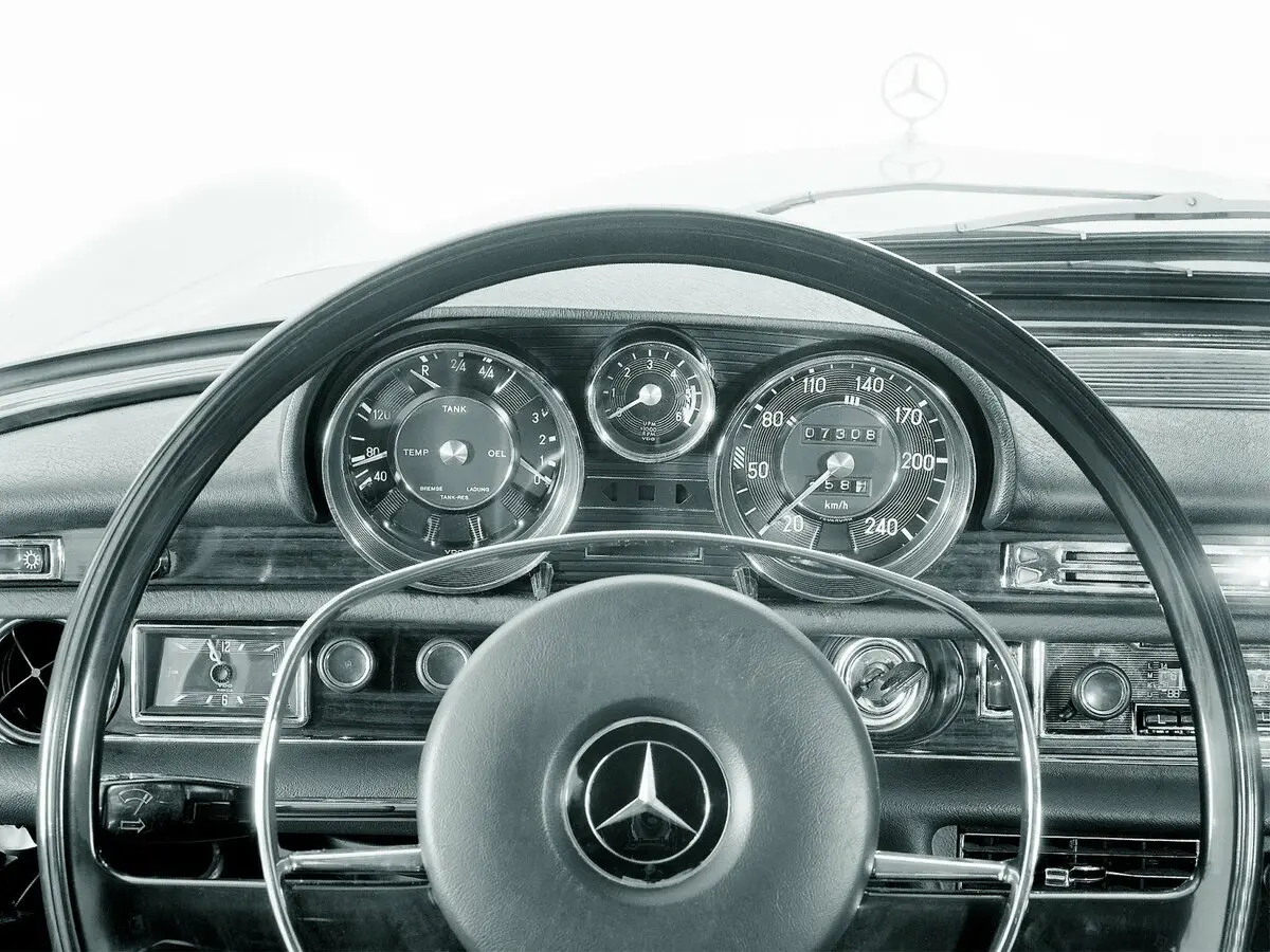 Mercedes-Benz W108 1965 – 1972 Седан — сүрөт 8