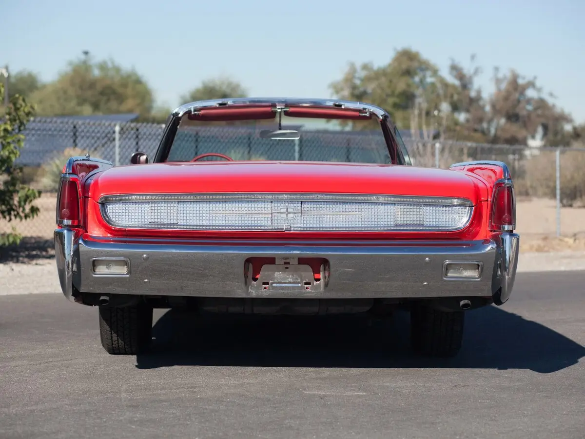 Lincoln Continental IV Кабриолет — сүрөт 4