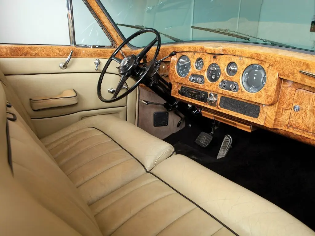 Rolls-Royce Phantom V Седан — сүрөт 4