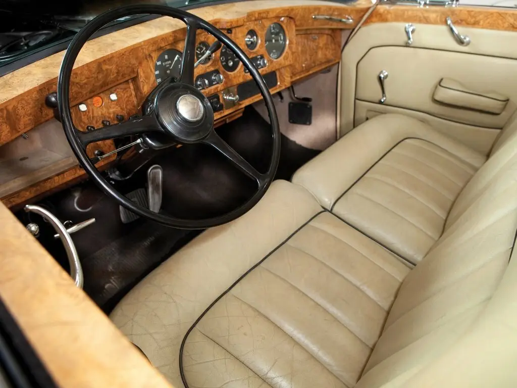 Rolls-Royce Phantom V Седан — сүрөт 5