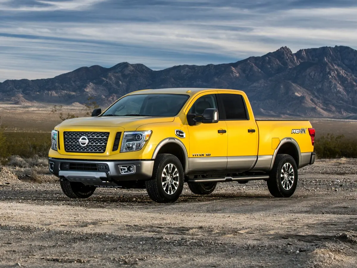 Nissan Titan II Пикап Двойная кабина