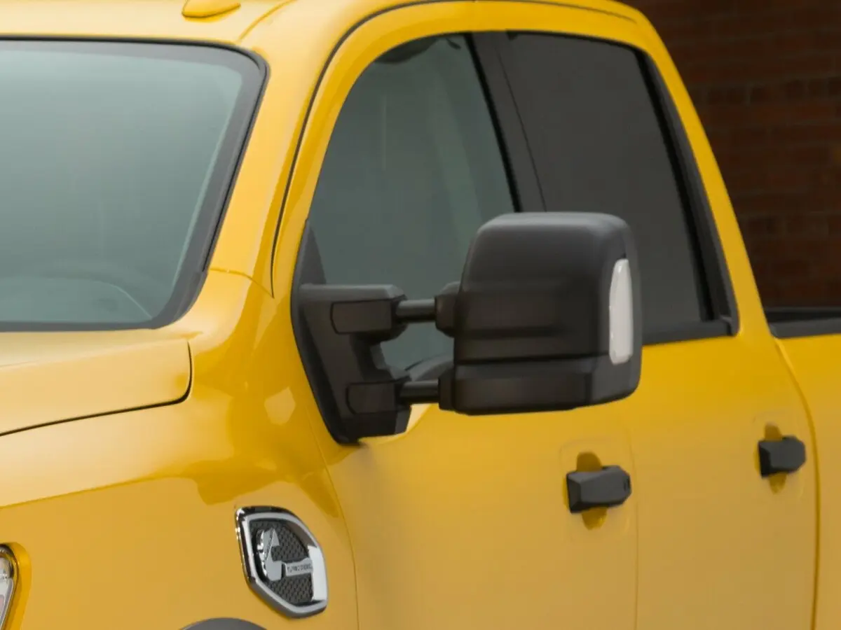 Nissan Titan II Пикап Двойная кабина — сүрөт 9