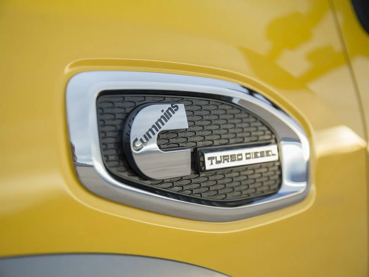 Nissan Titan II Пикап Двойная кабина — сүрөт 13