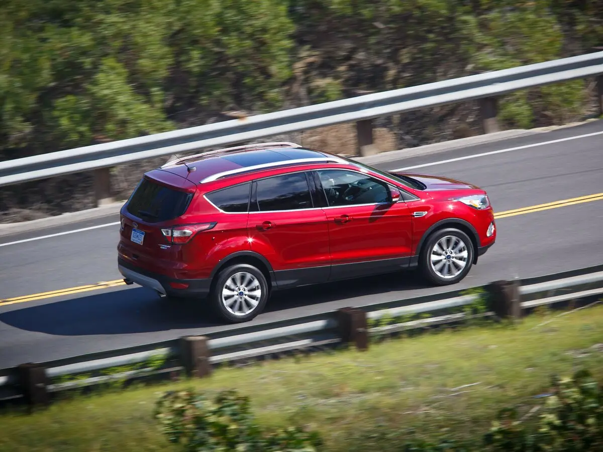 Ford Escape III Рестайлинг Внедорожник 5 дв. — сүрөт 2