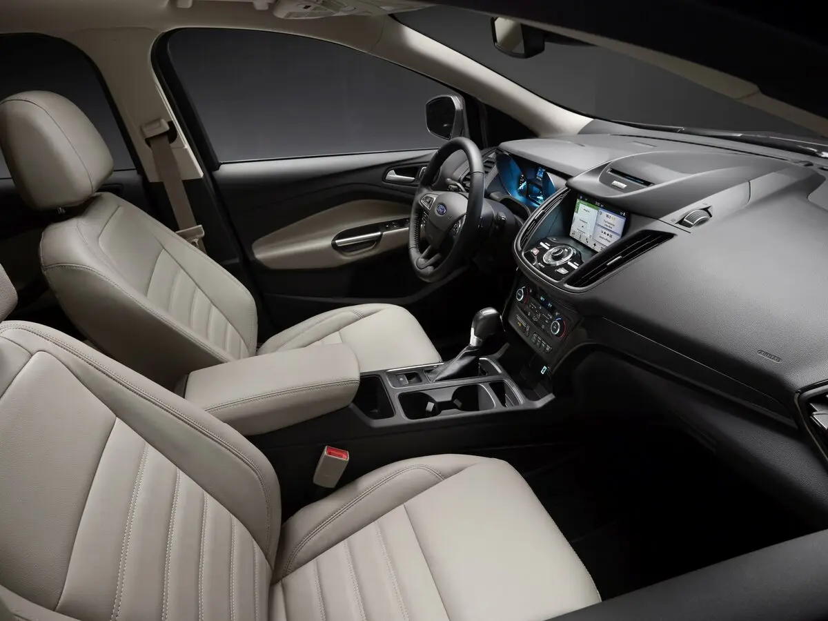 Ford Escape III Рестайлинг Внедорожник 5 дв. — сүрөт 7