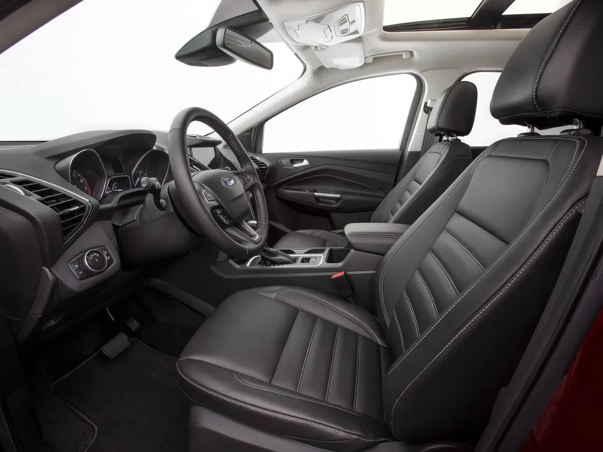 Ford Escape III Рестайлинг Внедорожник 5 дв. — сүрөт 8
