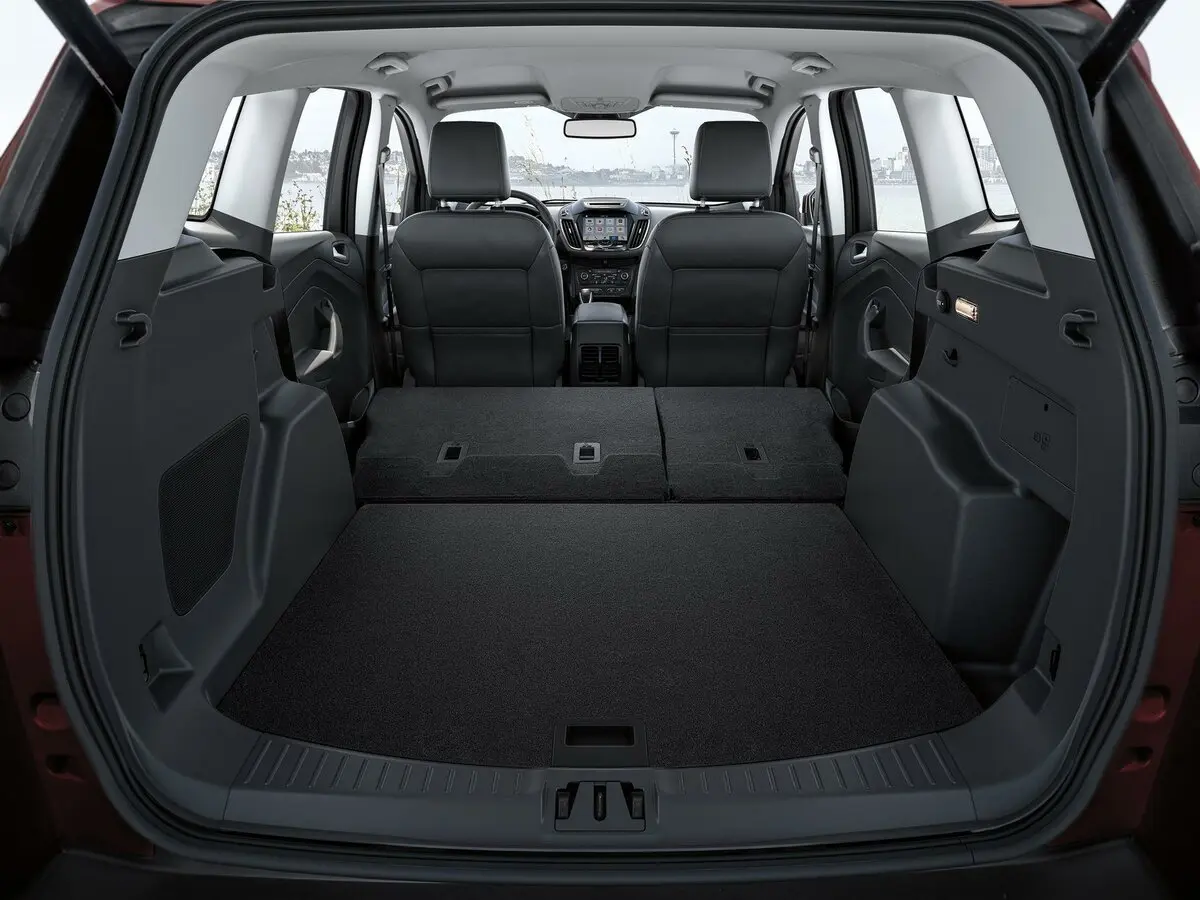 Ford Escape III Рестайлинг Внедорожник 5 дв. — сүрөт 14