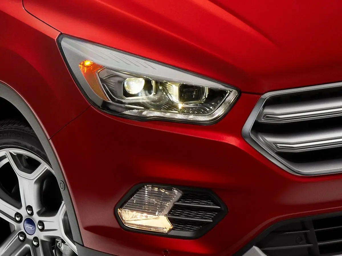Ford Escape III Рестайлинг Внедорожник 5 дв. — сүрөт 16