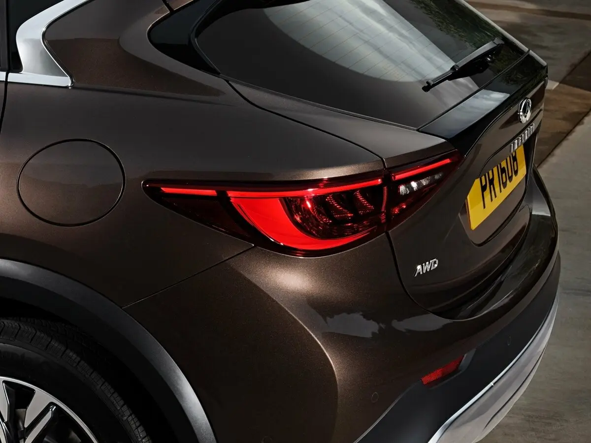 Infiniti QX30 2016 – 2019 Внедорожник 5 дв. — сүрөт 11