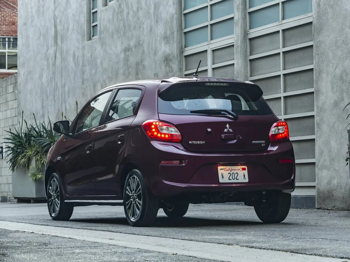 Mitsubishi Mirage VI Рестайлинг Хэтчбек 5 дв. — сүрөт 4