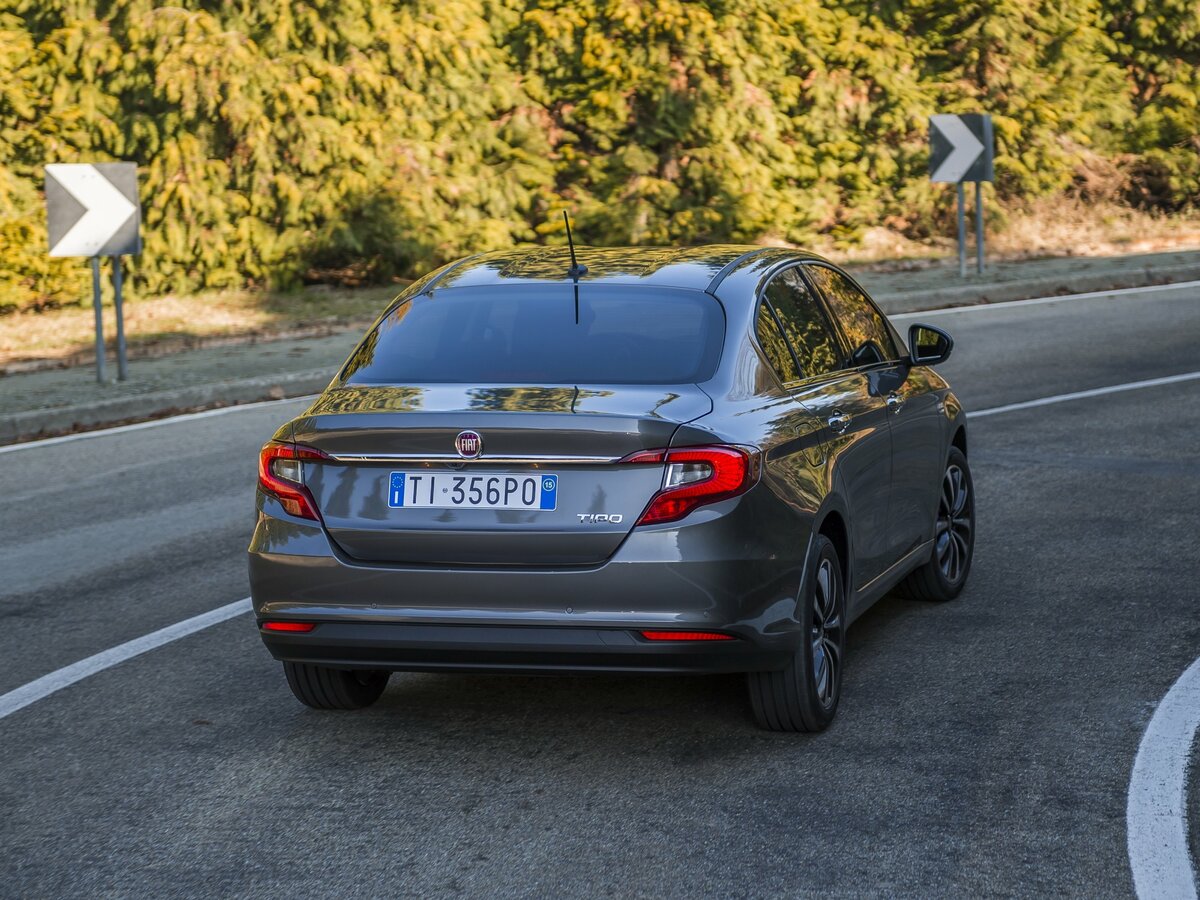 Fiat Tipo 356 Седан — фото 4