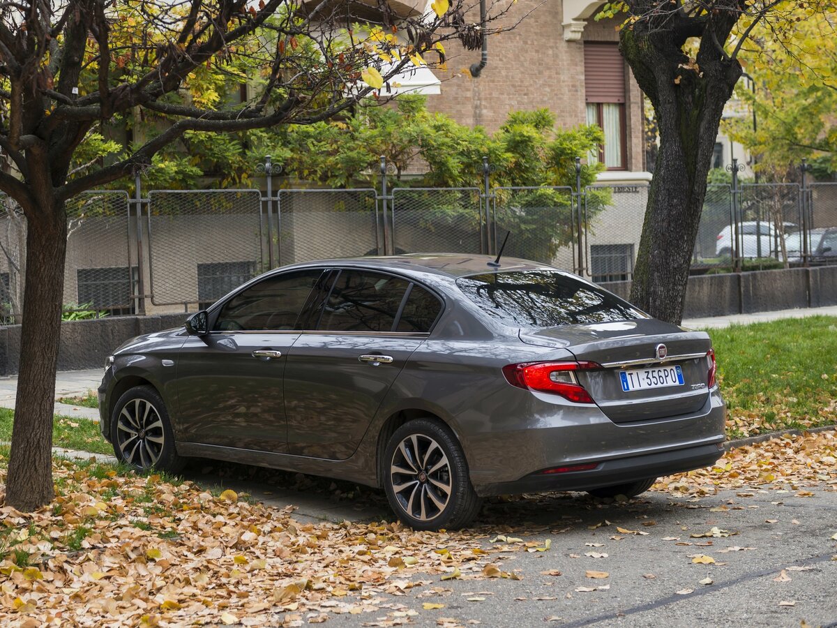 Fiat Tipo 356 Седан — фото 5