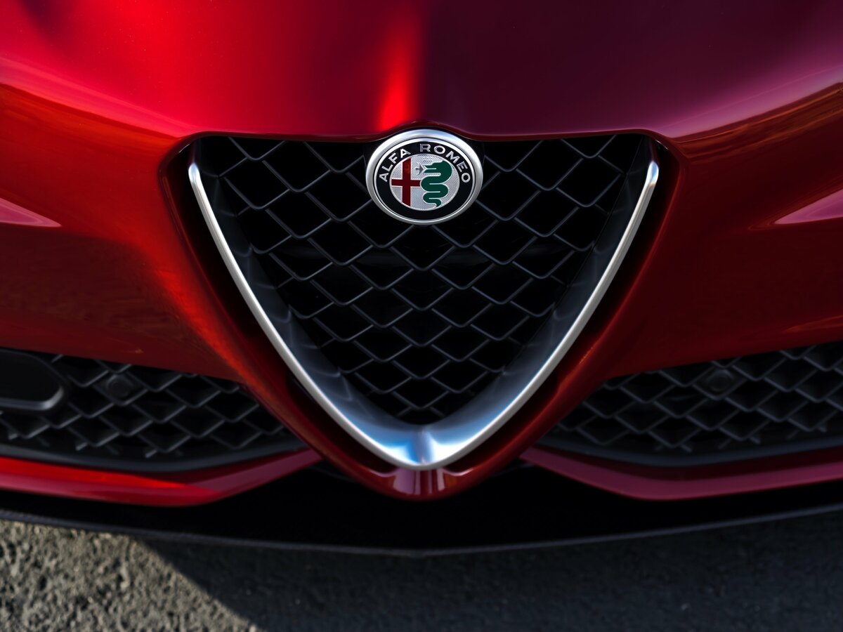 Alfa Romeo Giulia II (952) Седан