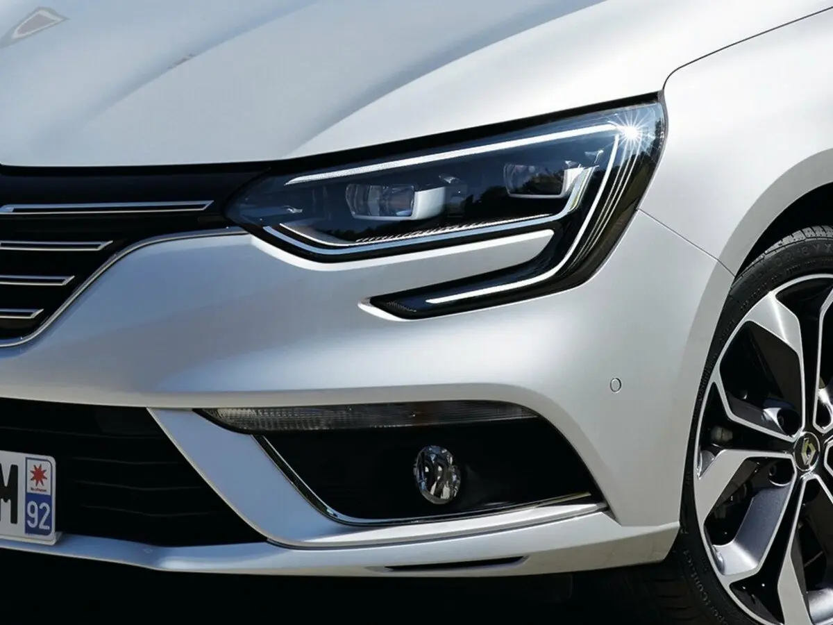 Renault Megane IV Хэтчбек 5 дв. — сүрөт 11