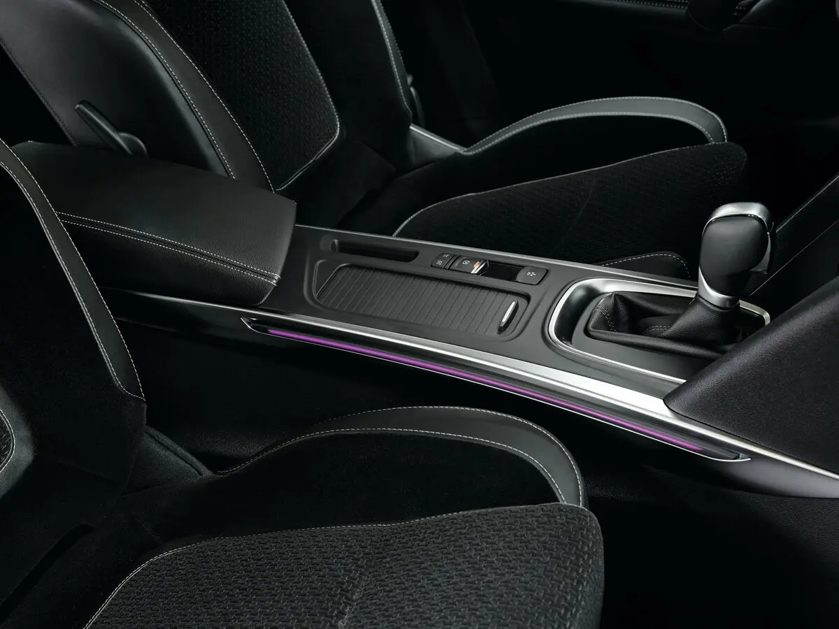 Renault Megane IV Хэтчбек 5 дв. — сүрөт 13