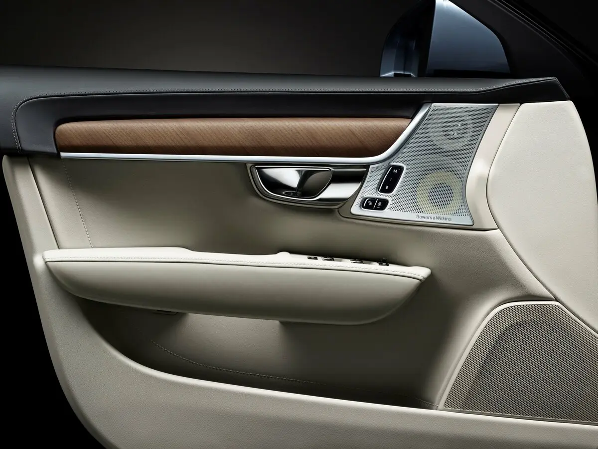Volvo S90 II Седан — 照片 12