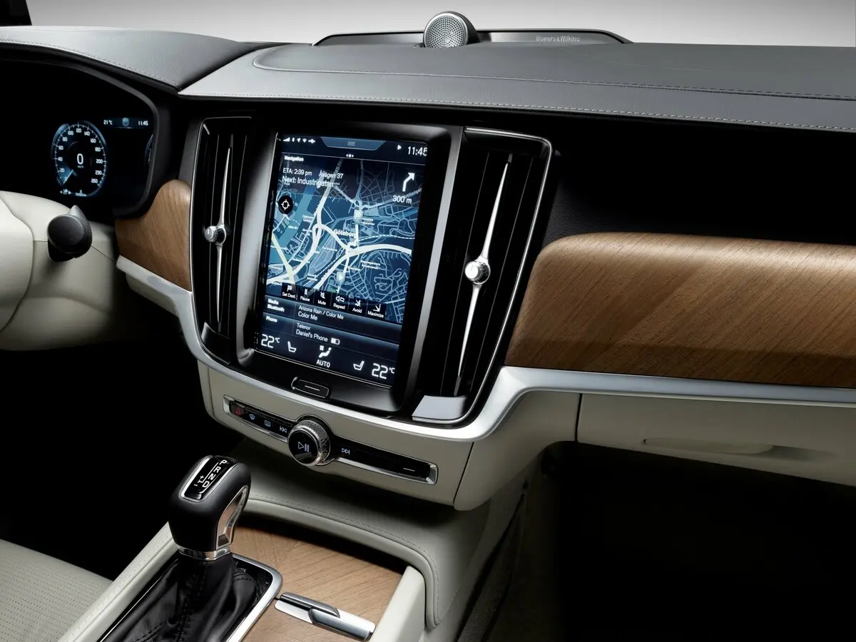 Volvo S90 II Седан — 照片 17