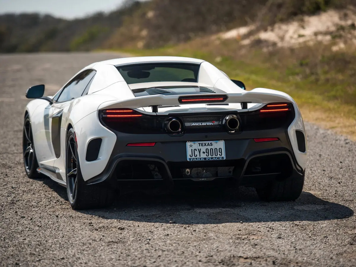 McLaren 675LT 2015 – 2017 Кабриолет — photo 4