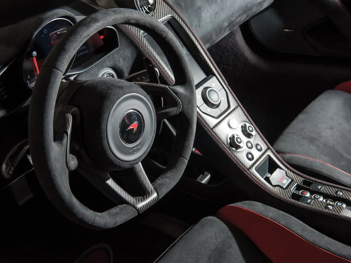McLaren 675LT 2015 – 2017 Кабриолет — photo 7