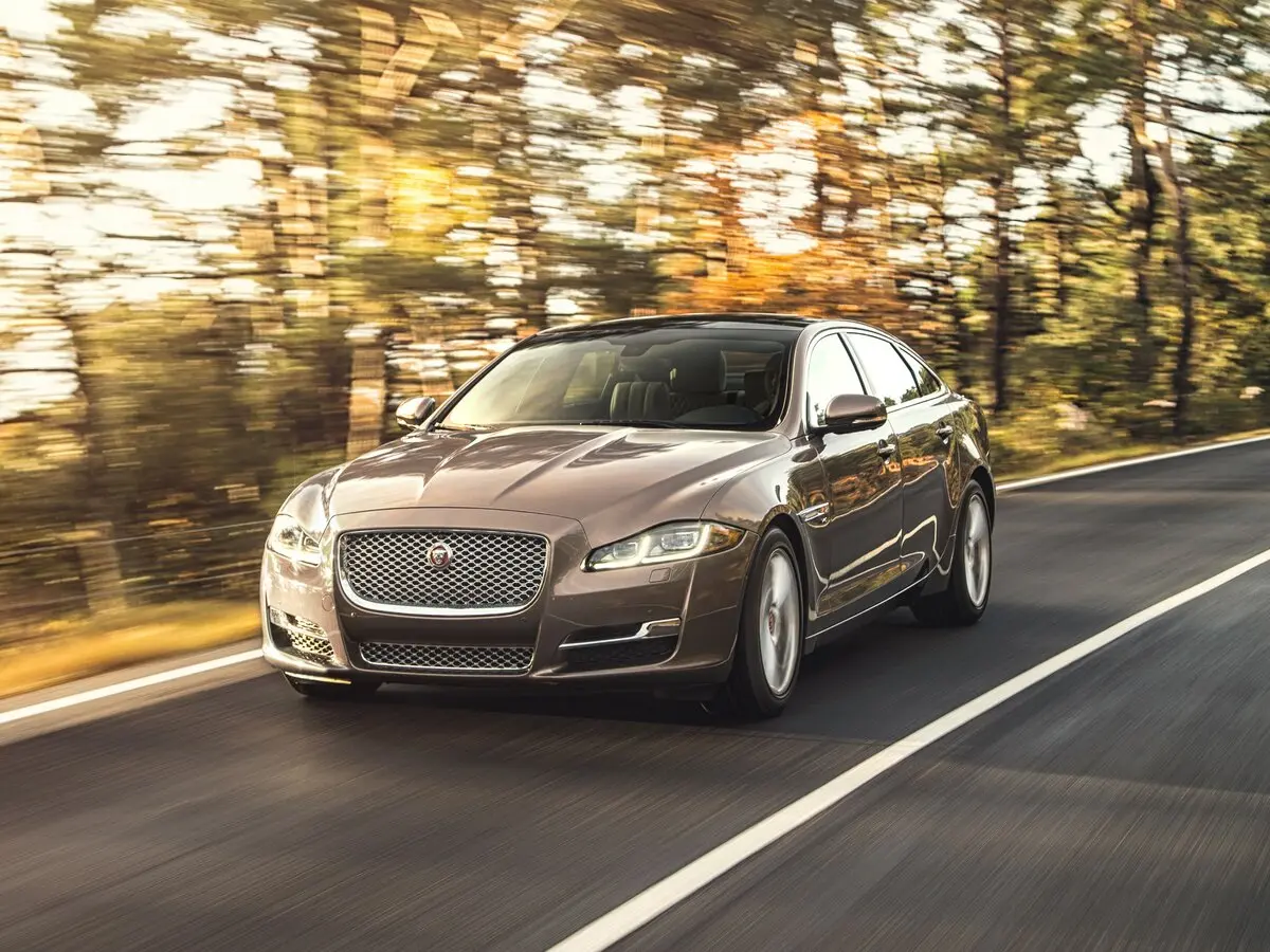 Jaguar XJ IV (X351) Рестайлинг Седан