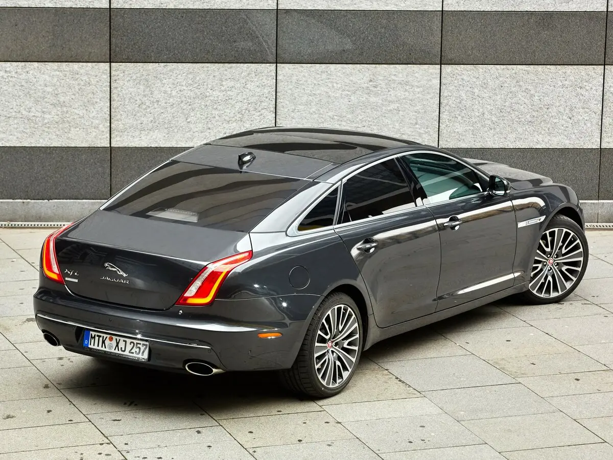 Jaguar XJ IV (X351) Рестайлинг Седан Long — сүрөт 5