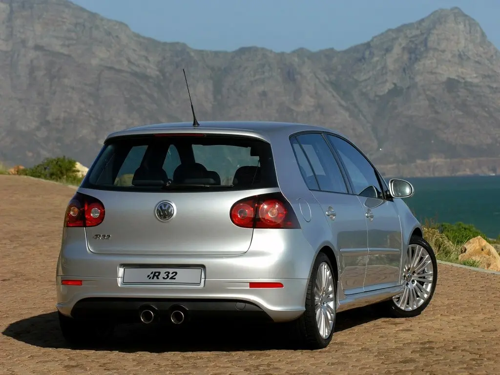 Volkswagen Golf R32 V Хэтчбек 5 дв. — сүрөт 5