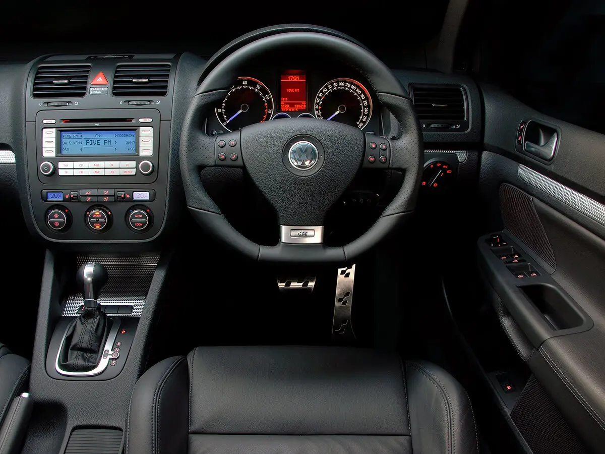 Volkswagen Golf R32 V Хэтчбек 5 дв. — сүрөт 7